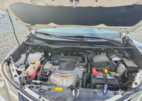 2013 Toyota Rav4 Limited z USA, uszkodzony, nr VIN 2T3YFREV7DW028583